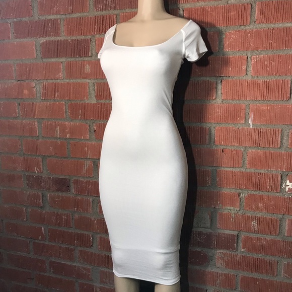 🌺Snow a Bunny Ribbed Midi Dress - Picture 3 of 7